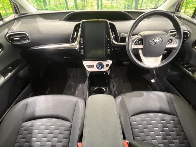 TOYOTA PRIUS PHV