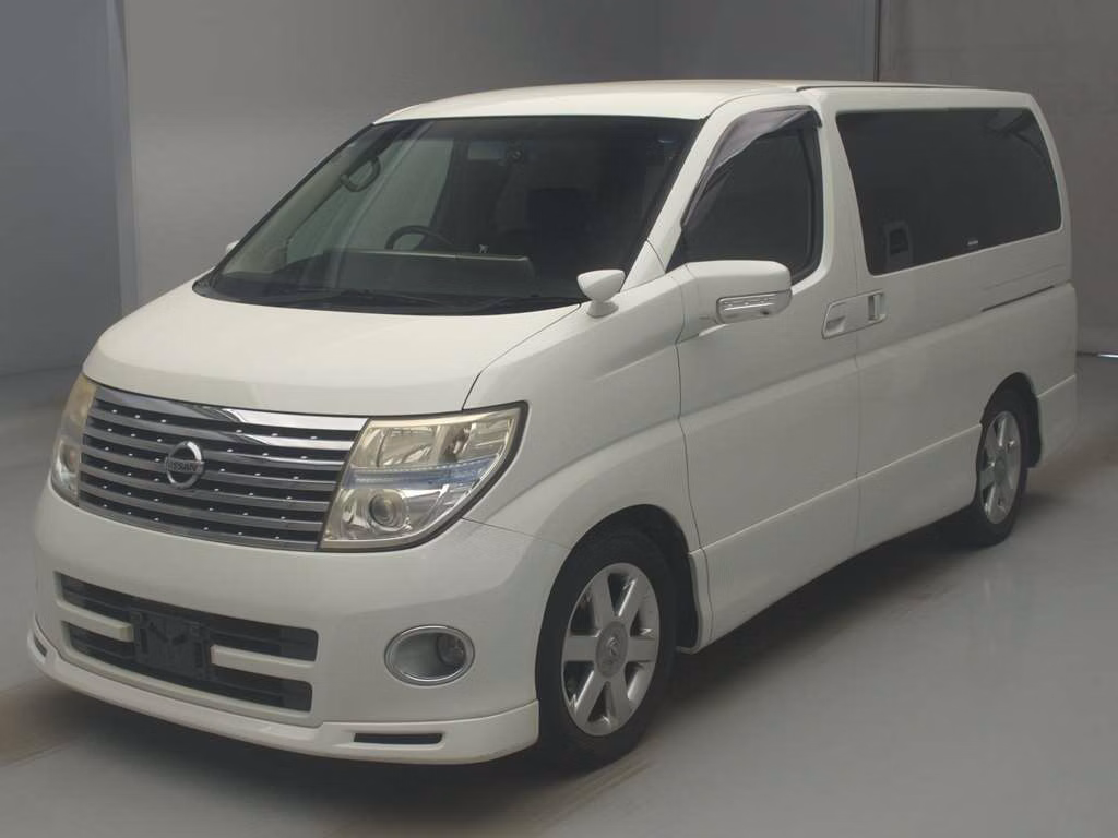 NISSAN ELGRAND