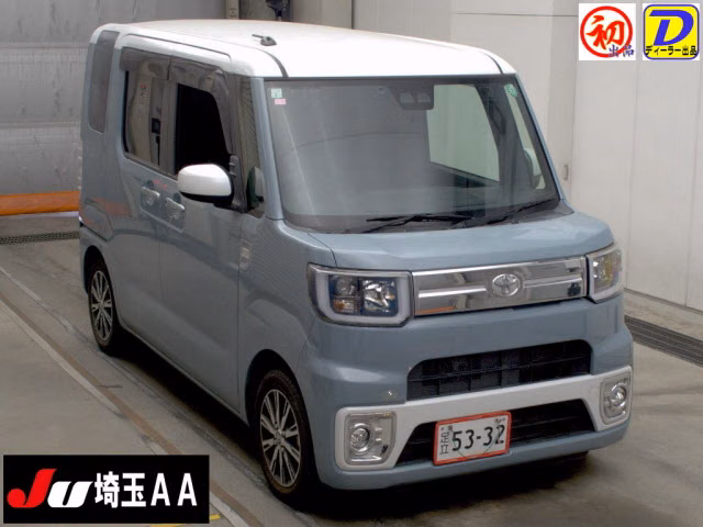 TOYOTA PIXIS MEGA
