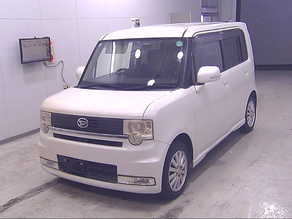 DAIHATSU MOVE CONTE