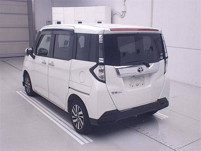 TOYOTA TANK