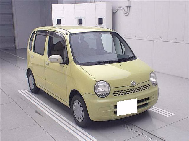 DAIHATSU MOVE LATTE