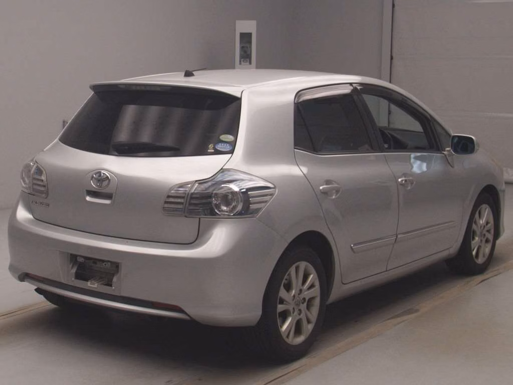 TOYOTA BLADE