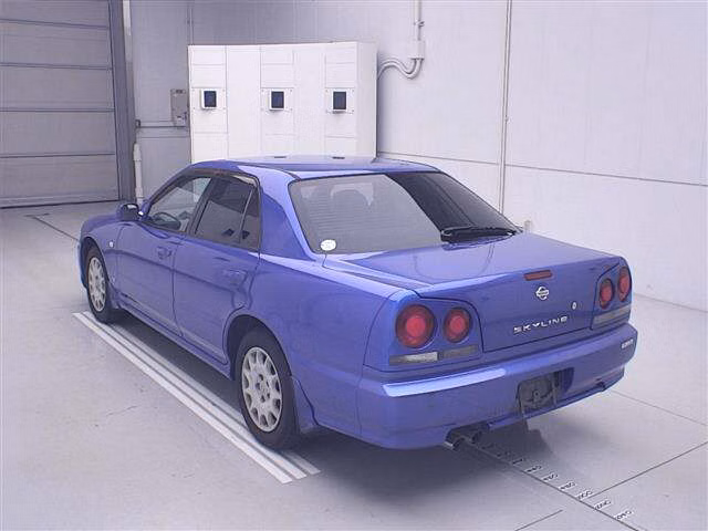 NISSAN SKYLINE