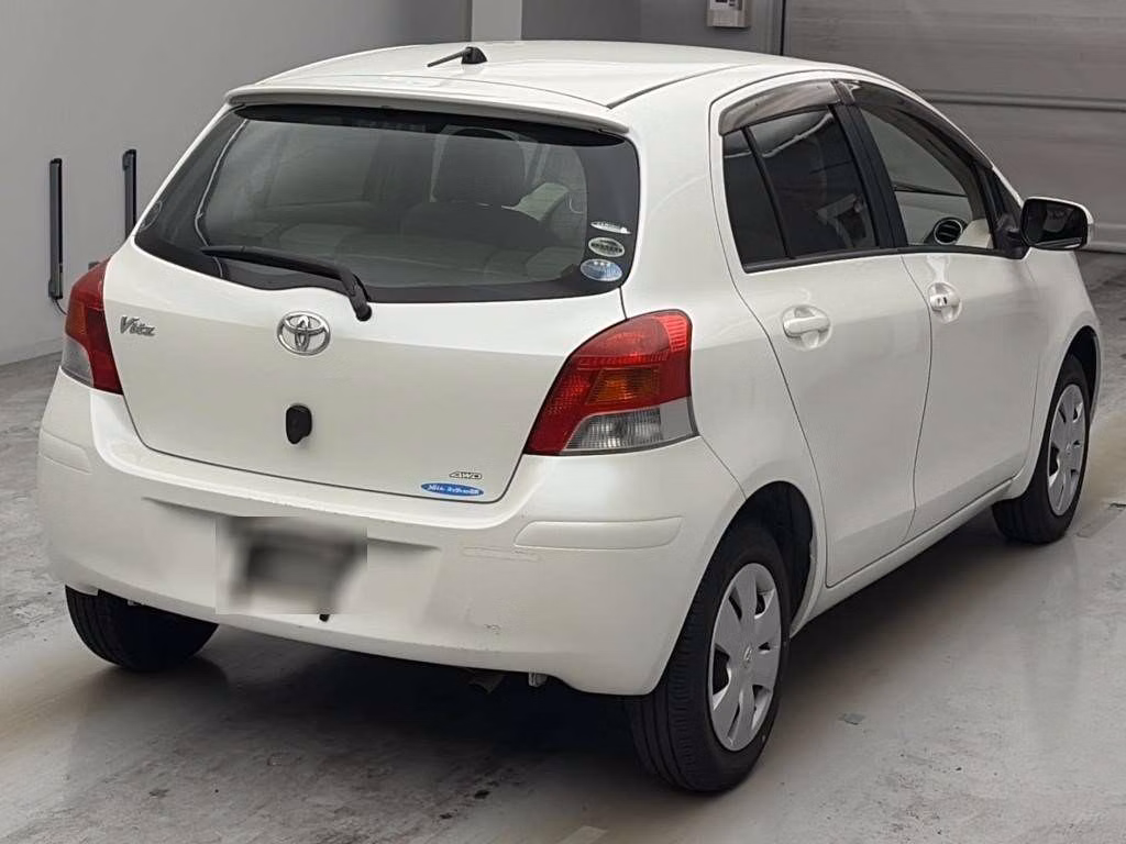 TOYOTA VITZ