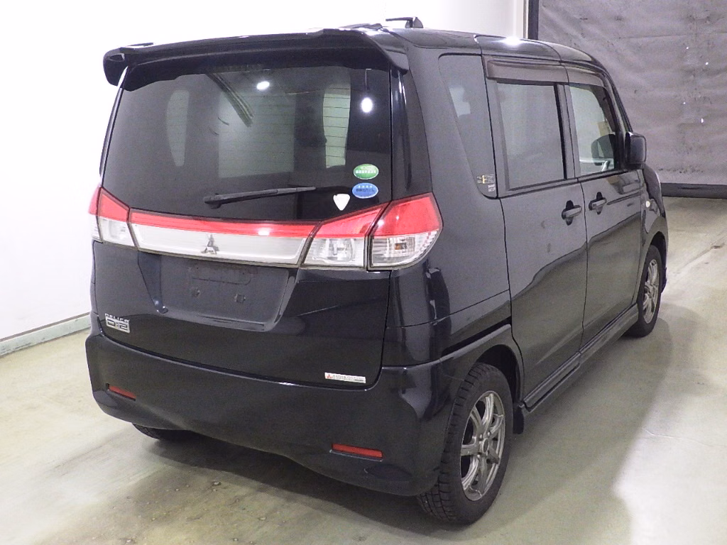 MITSUBISHI DELICA D:2