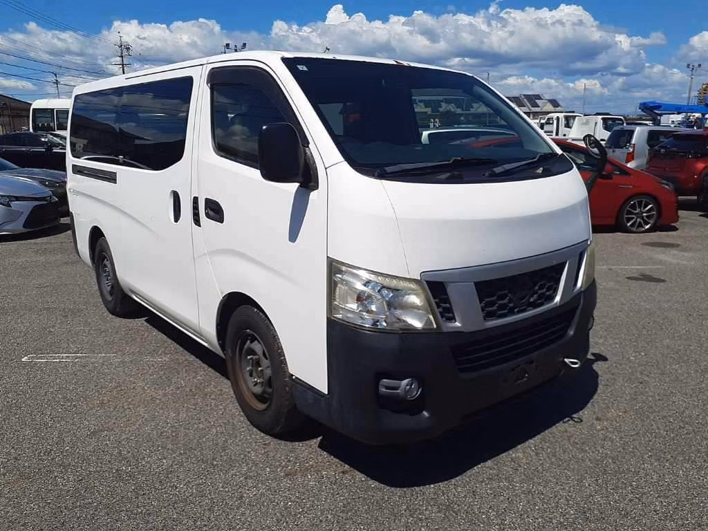 NISSAN NV350 CARAVAN