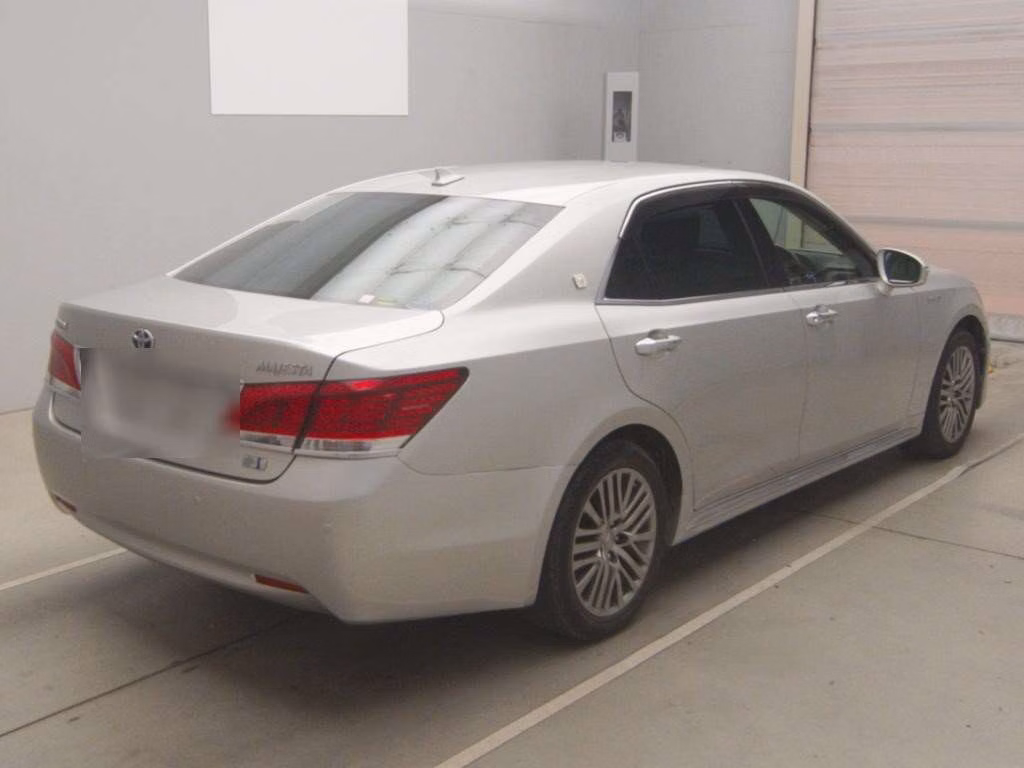TOYOTA CROWN MAJESTA