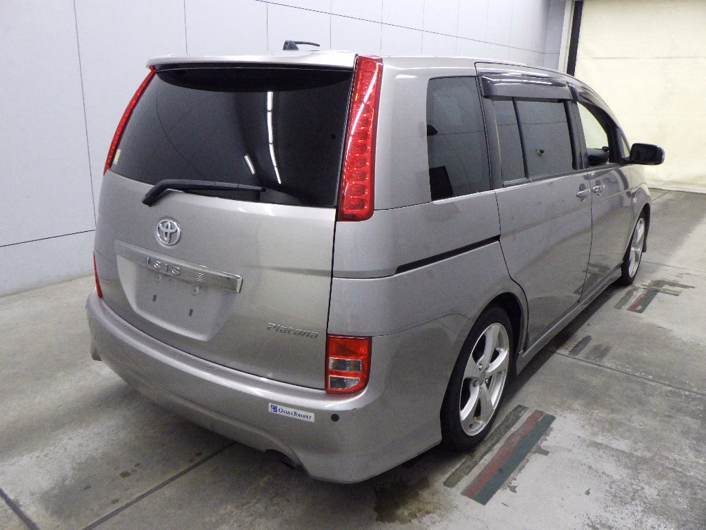TOYOTA ISIS