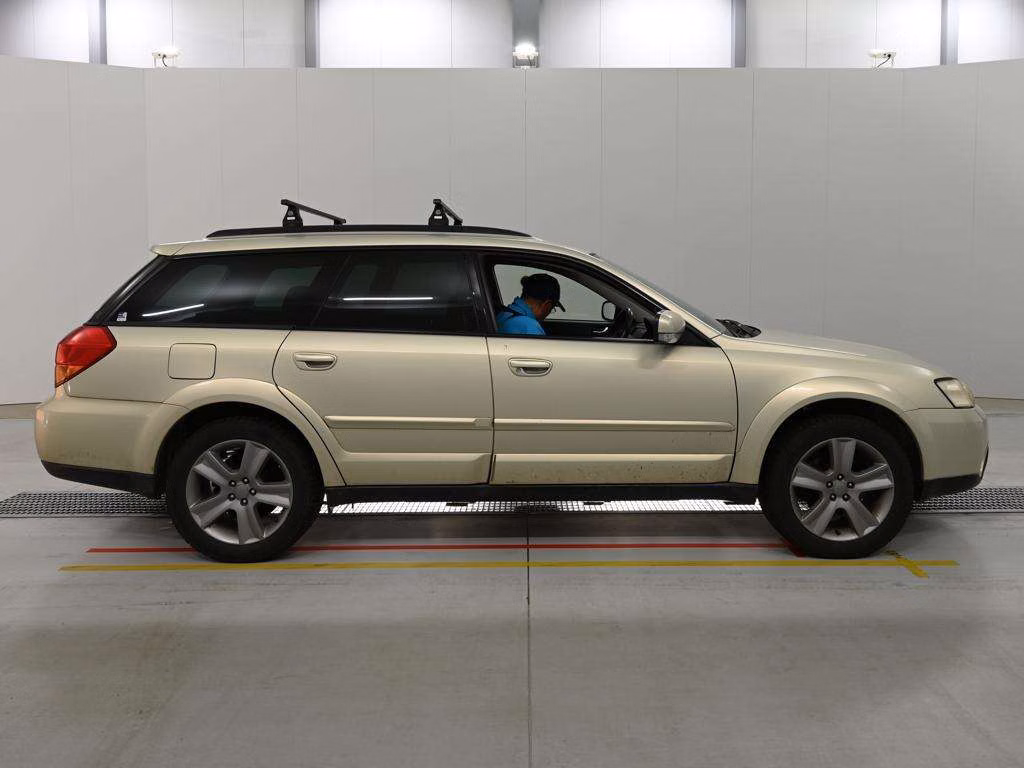SUBARU OUTBACK