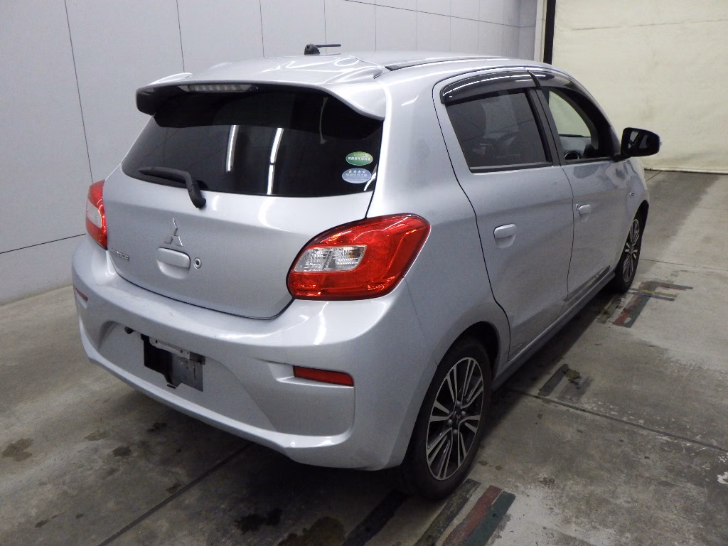 MITSUBISHI MIRAGE