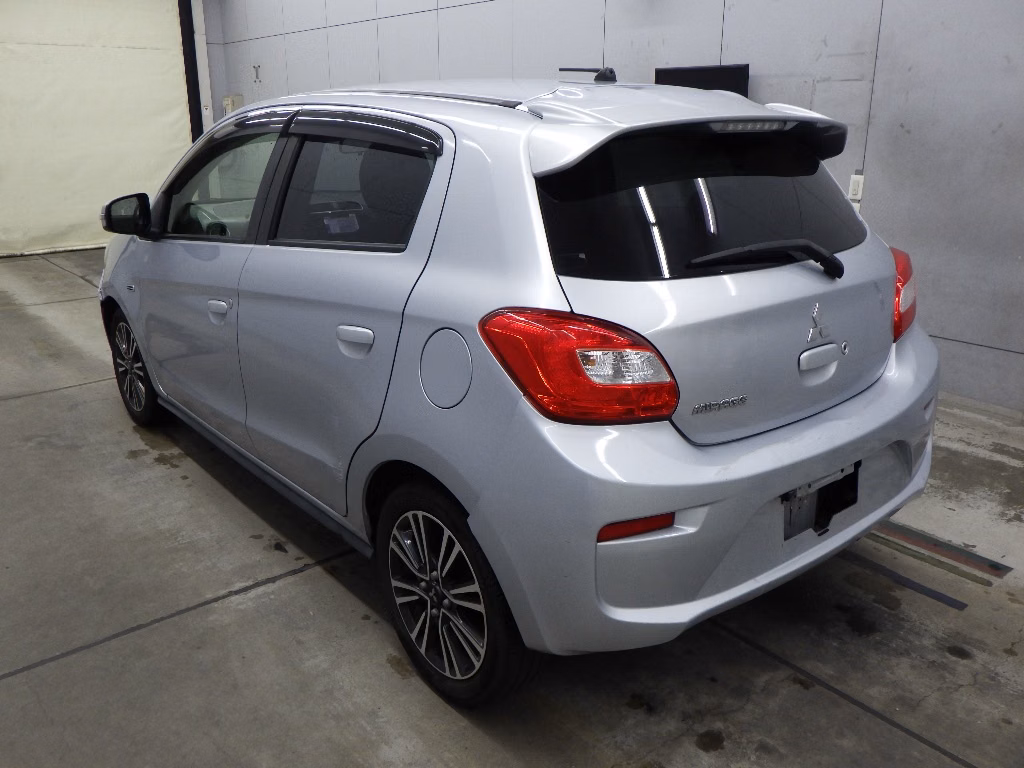 MITSUBISHI MIRAGE
