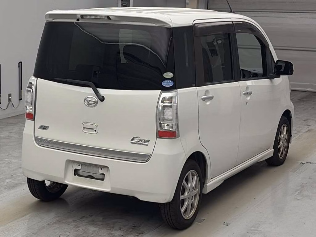 DAIHATSU TANTO EXE