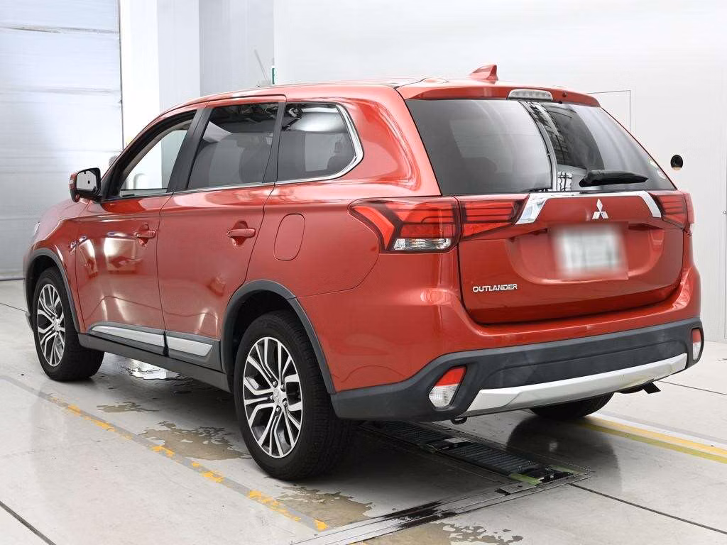 MITSUBISHI OUTLANDER