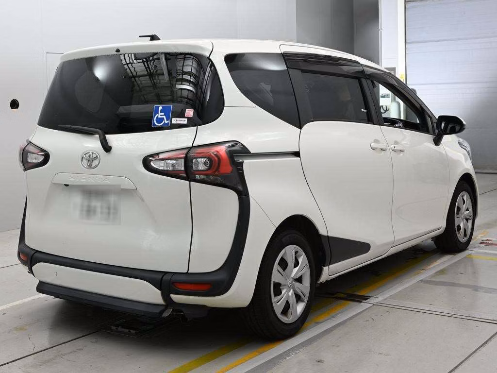 TOYOTA SIENTA