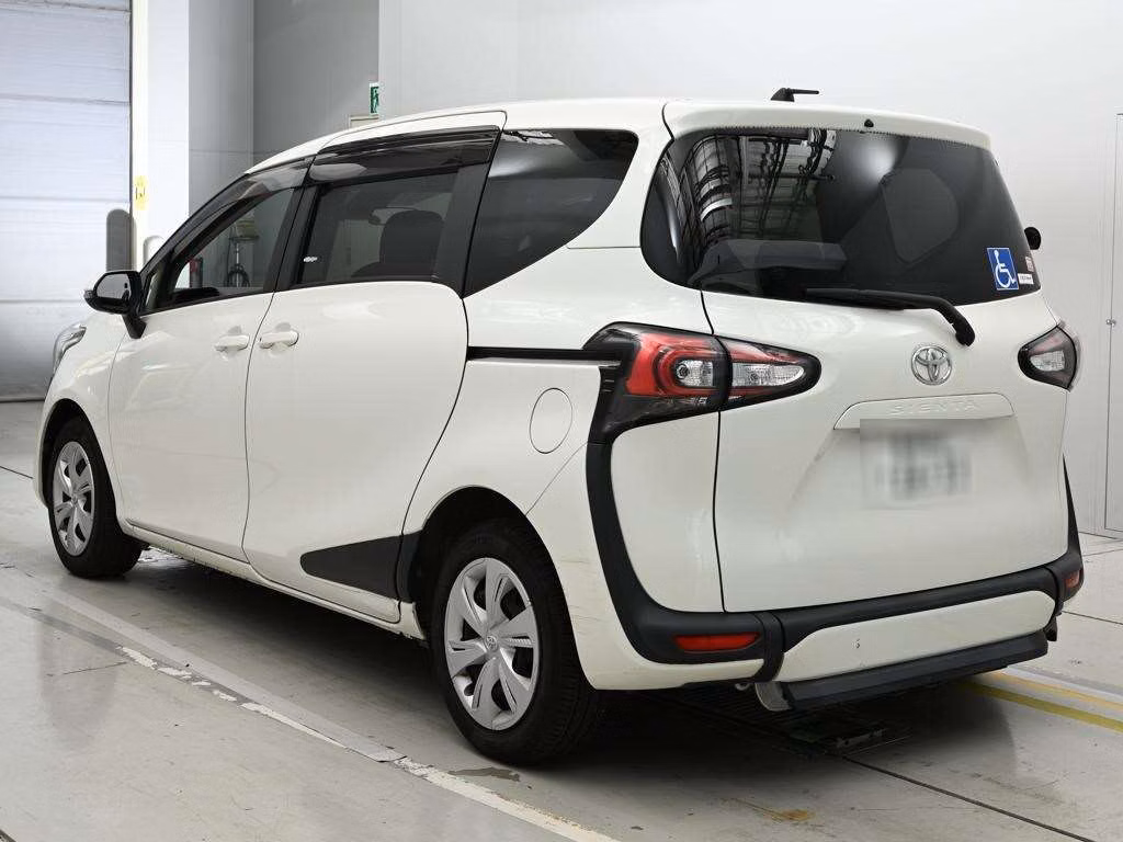 TOYOTA SIENTA