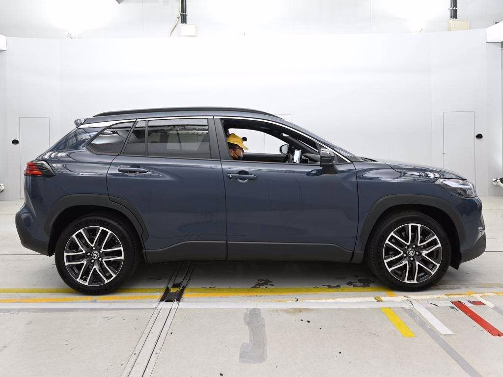 TOYOTA COROLLA CROSS