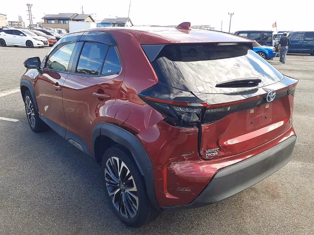 TOYOTA YARIS CROSS