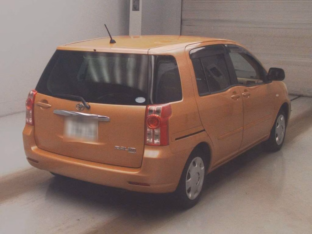 TOYOTA RAUM