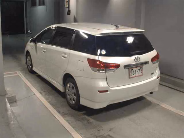 TOYOTA WISH