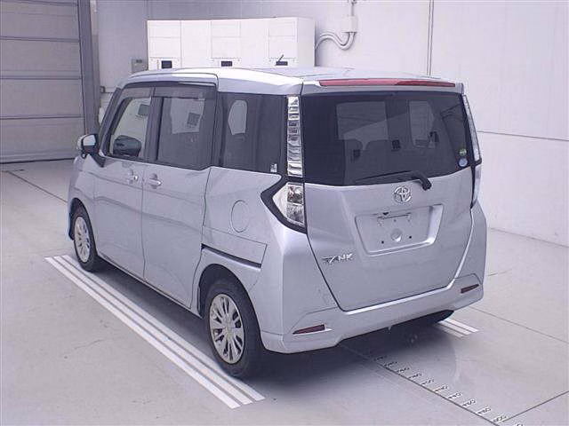 TOYOTA TANK
