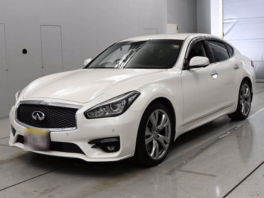 NISSAN FUGA