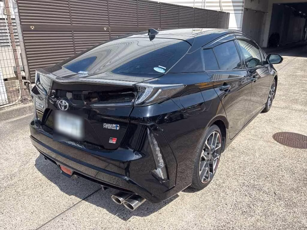 TOYOTA PRIUS PHV