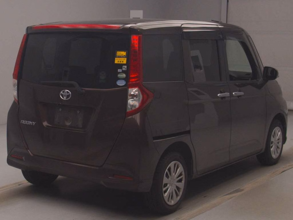 TOYOTA ROOMY