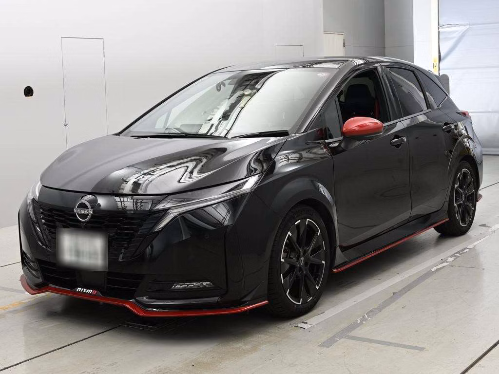 NISSAN AURA