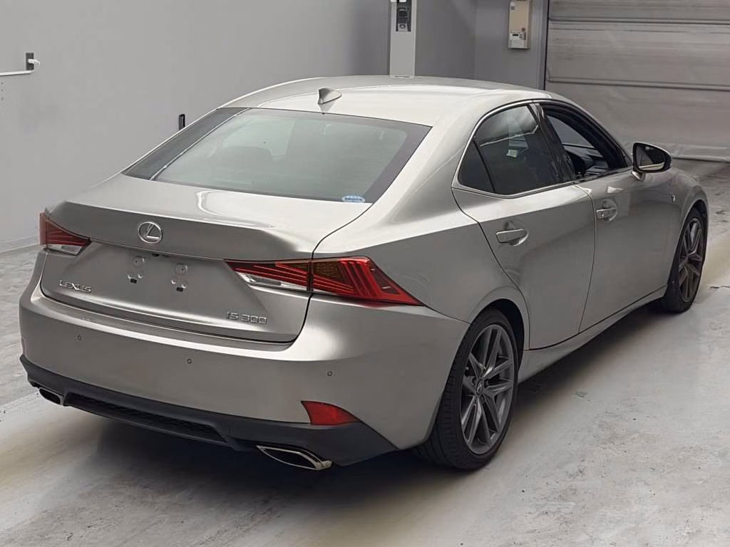LEXUS IS300