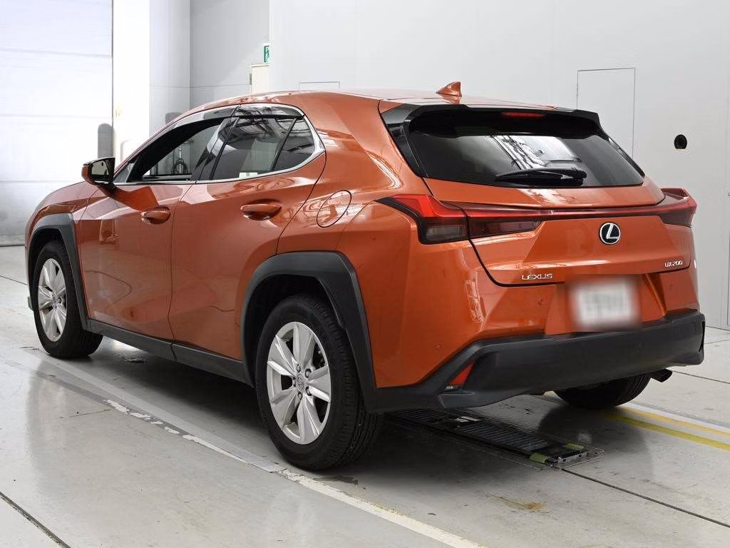 LEXUS UX200