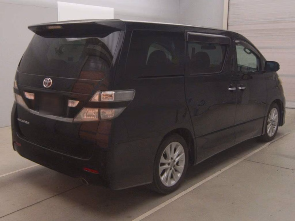 TOYOTA VELLFIRE