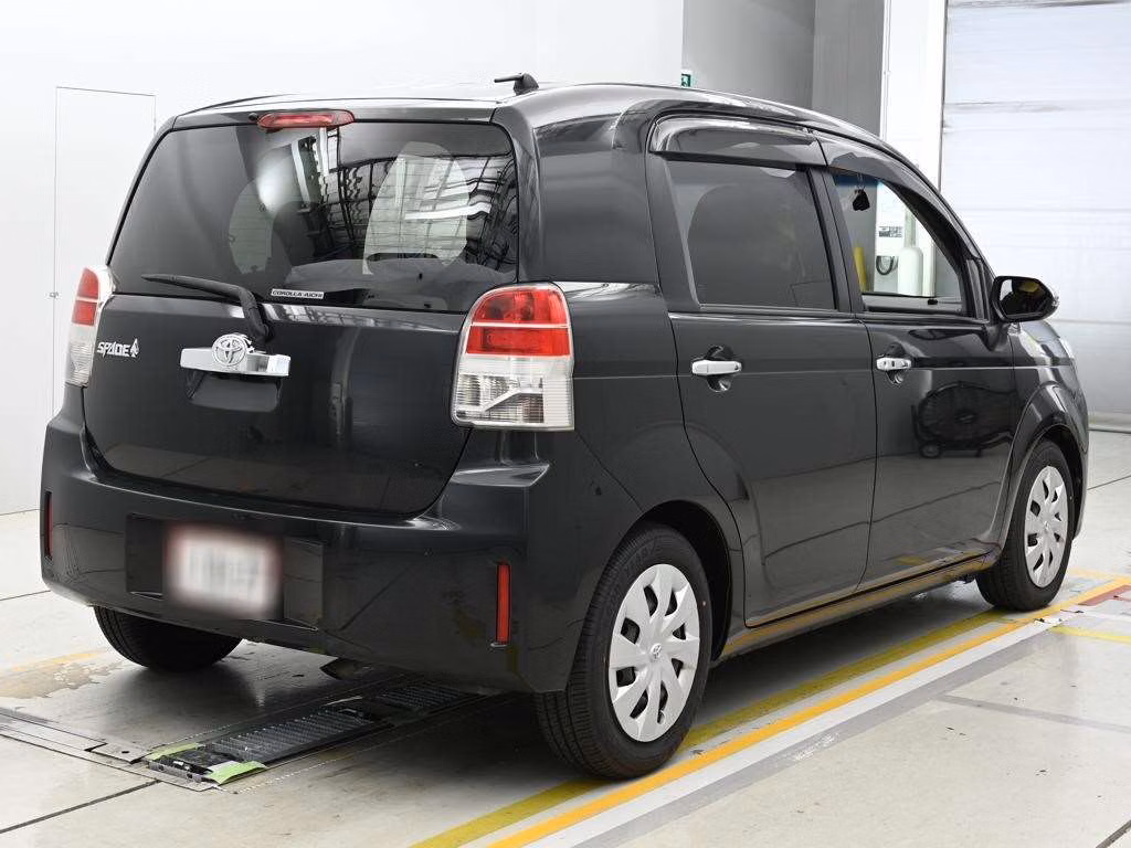 TOYOTA SPADE
