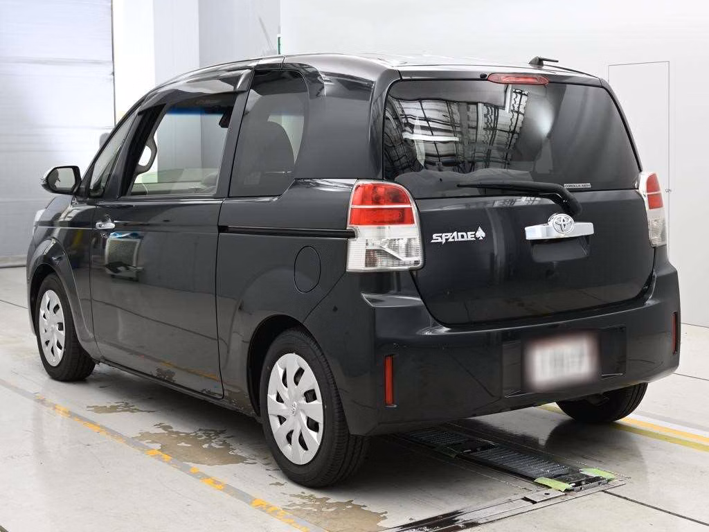 TOYOTA SPADE
