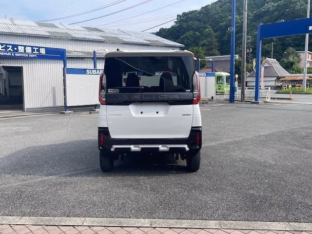 MITSUBISHI DELICA MINI