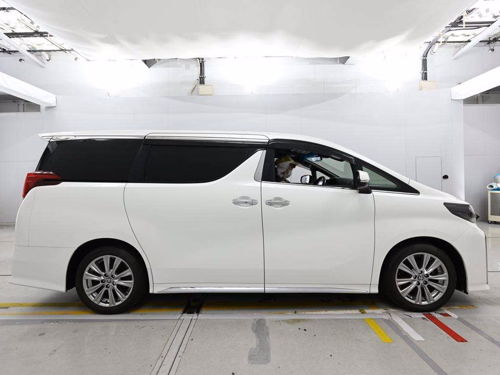TOYOTA ALPHARD