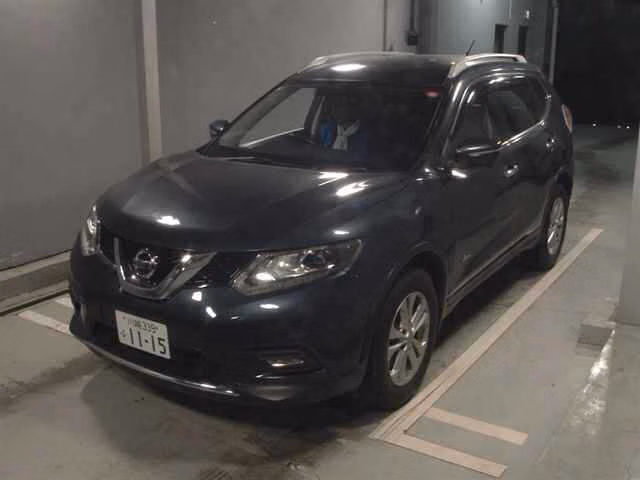 NISSAN X-TRAIL