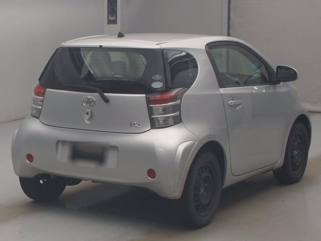 TOYOTA IQ