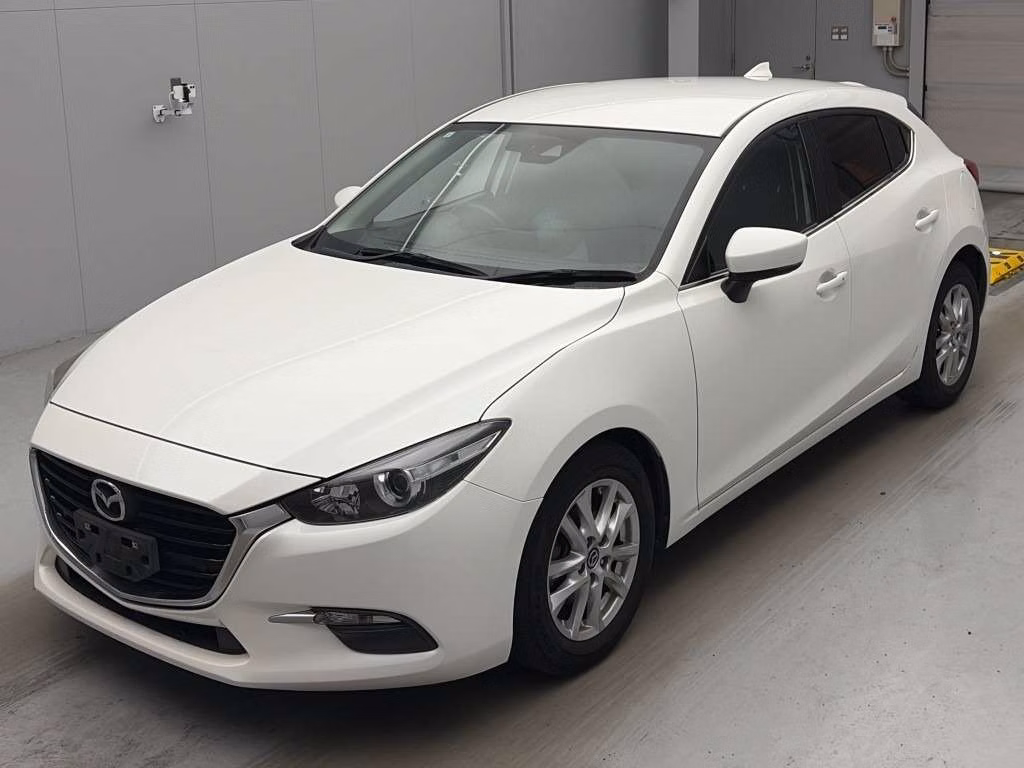 MAZDA AXELA