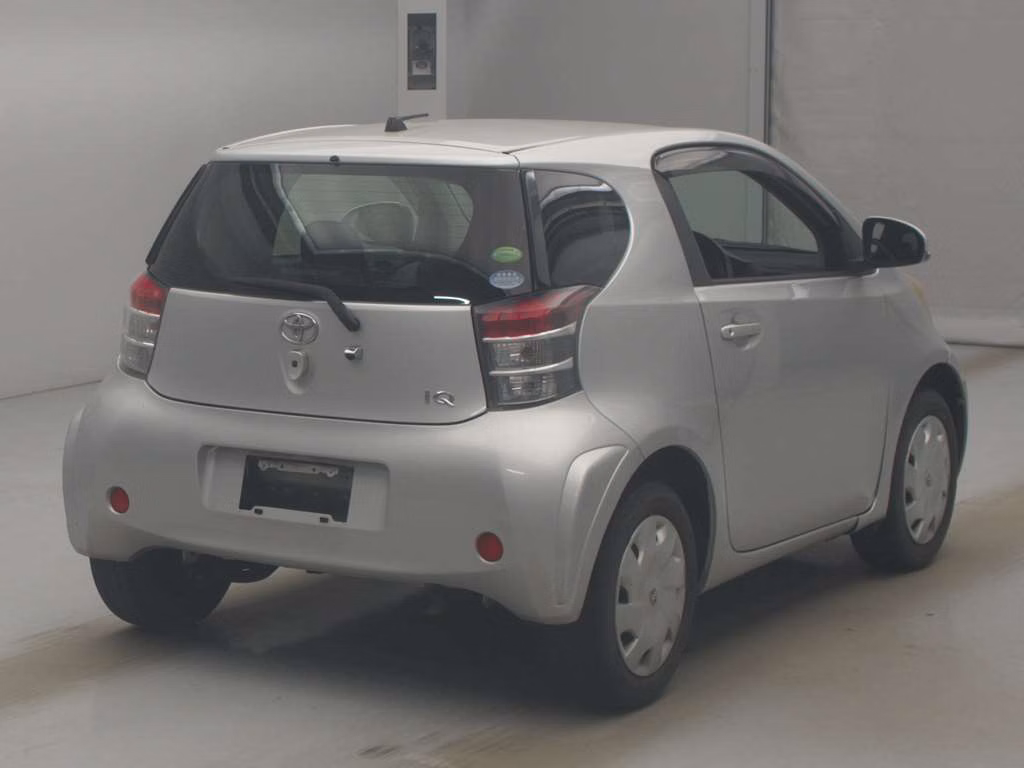TOYOTA IQ