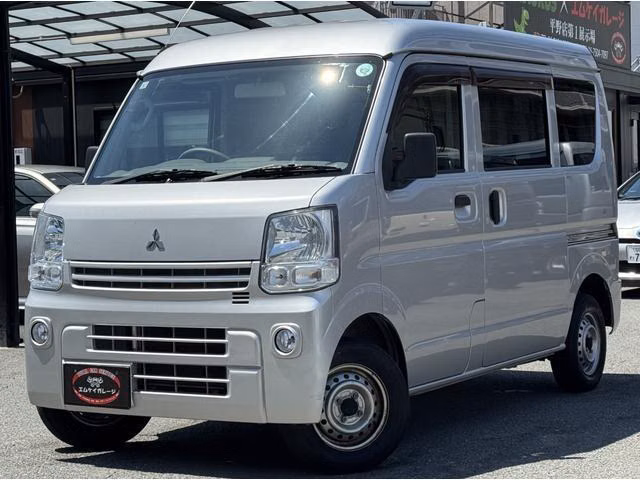 MITSUBISHI MINICAB