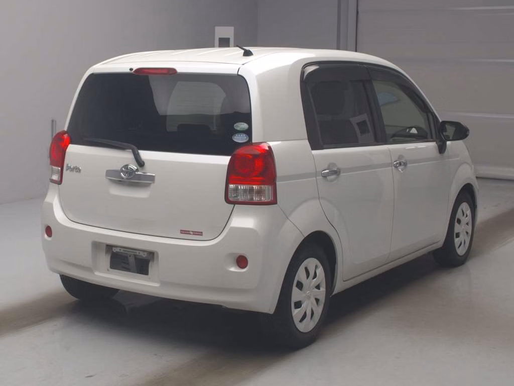 TOYOTA PORTE