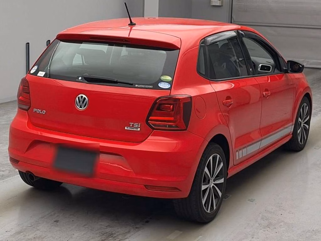 VOLKSWAGEN POLO