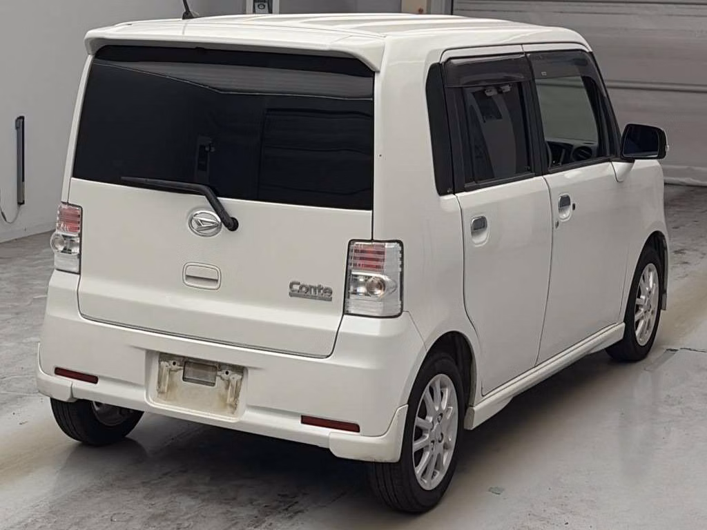 DAIHATSU MOVE CONTE