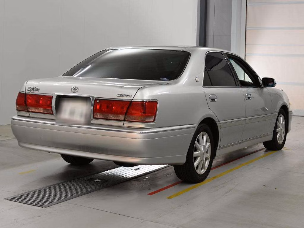 TOYOTA CROWN