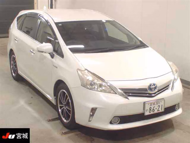 TOYOTA PRIUS ALPHA