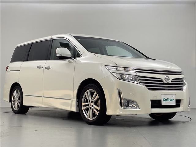 NISSAN ELGRAND