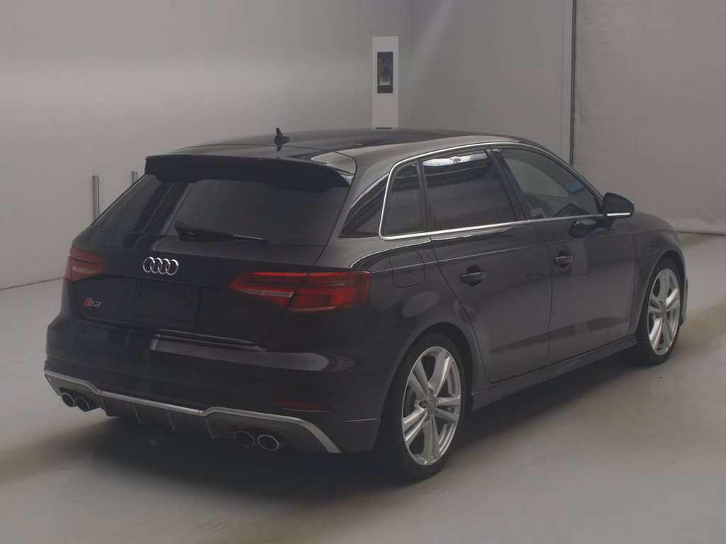 AUDI S3