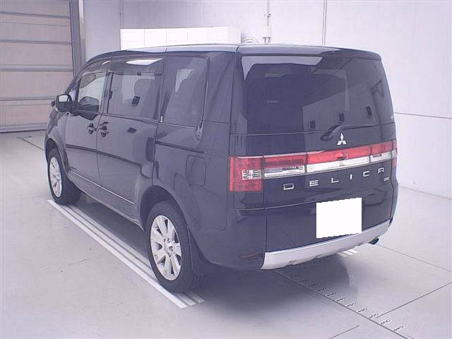 MITSUBISHI DELICA D:5