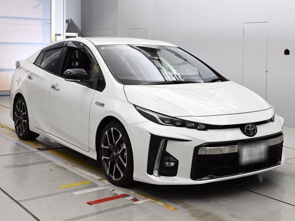 TOYOTA PRIUS PHV